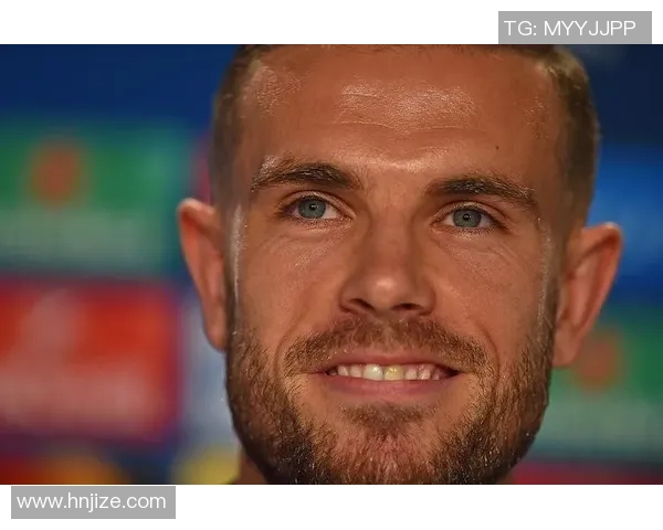 盘点世界足坛五大传奇球星的辉煌历程与成就